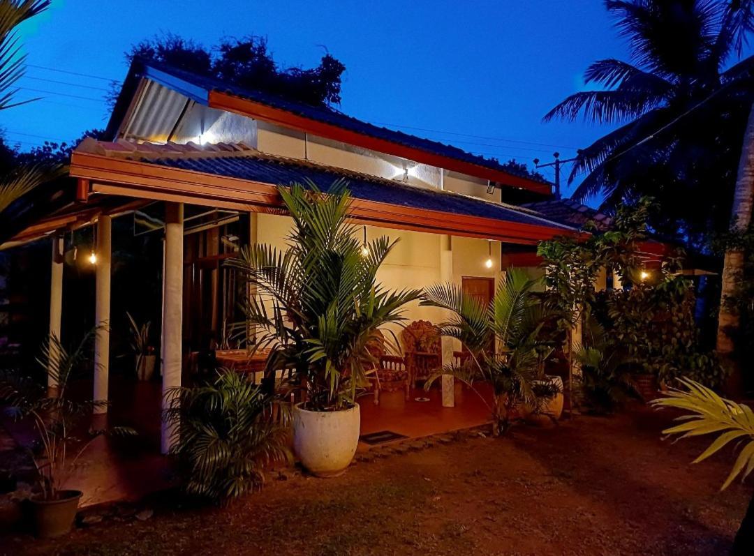 Turtle Island Cabana Tangalle Exteriör bild